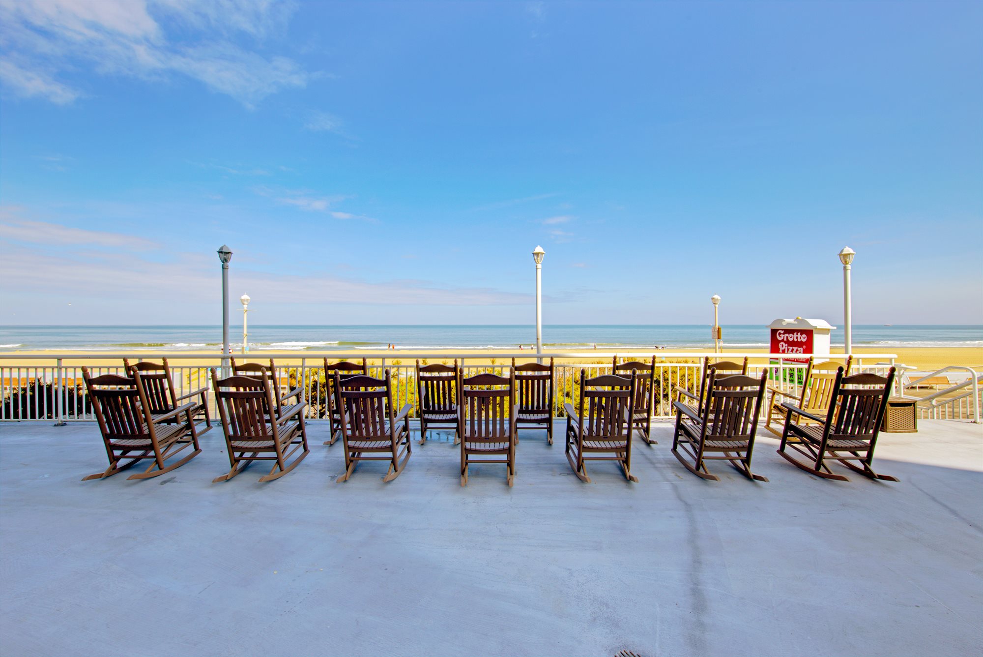 Ocean City Md Hotel Suites On The Beach Commander Hotel